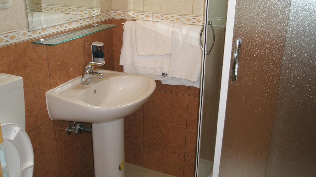 Guesthouse Marija โปดสตรานา ภายนอก รูปภาพ