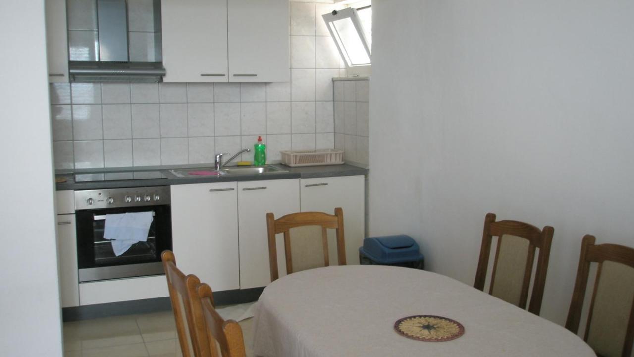 Guesthouse Marija โปดสตรานา ภายนอก รูปภาพ