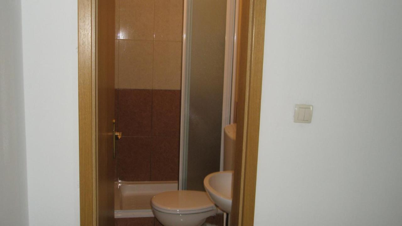 Guesthouse Marija โปดสตรานา ภายนอก รูปภาพ
